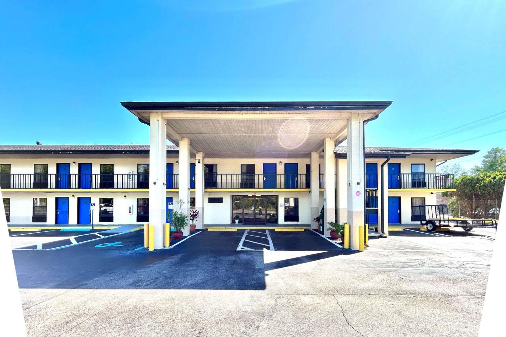 High Springs Inn Soon To Be Clarion Pointe Alachua Exteriör bild