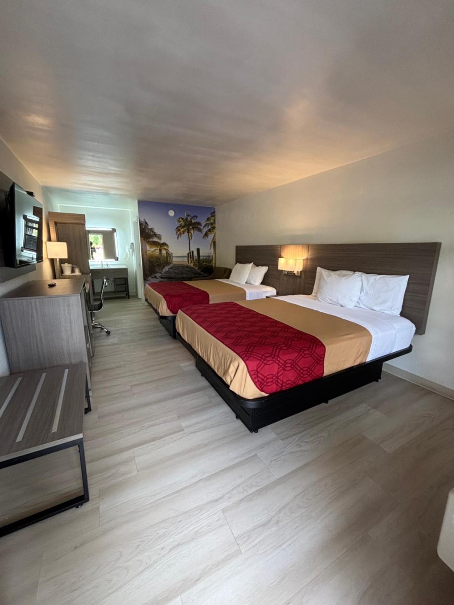 High Springs Inn Soon To Be Clarion Pointe Alachua Exteriör bild