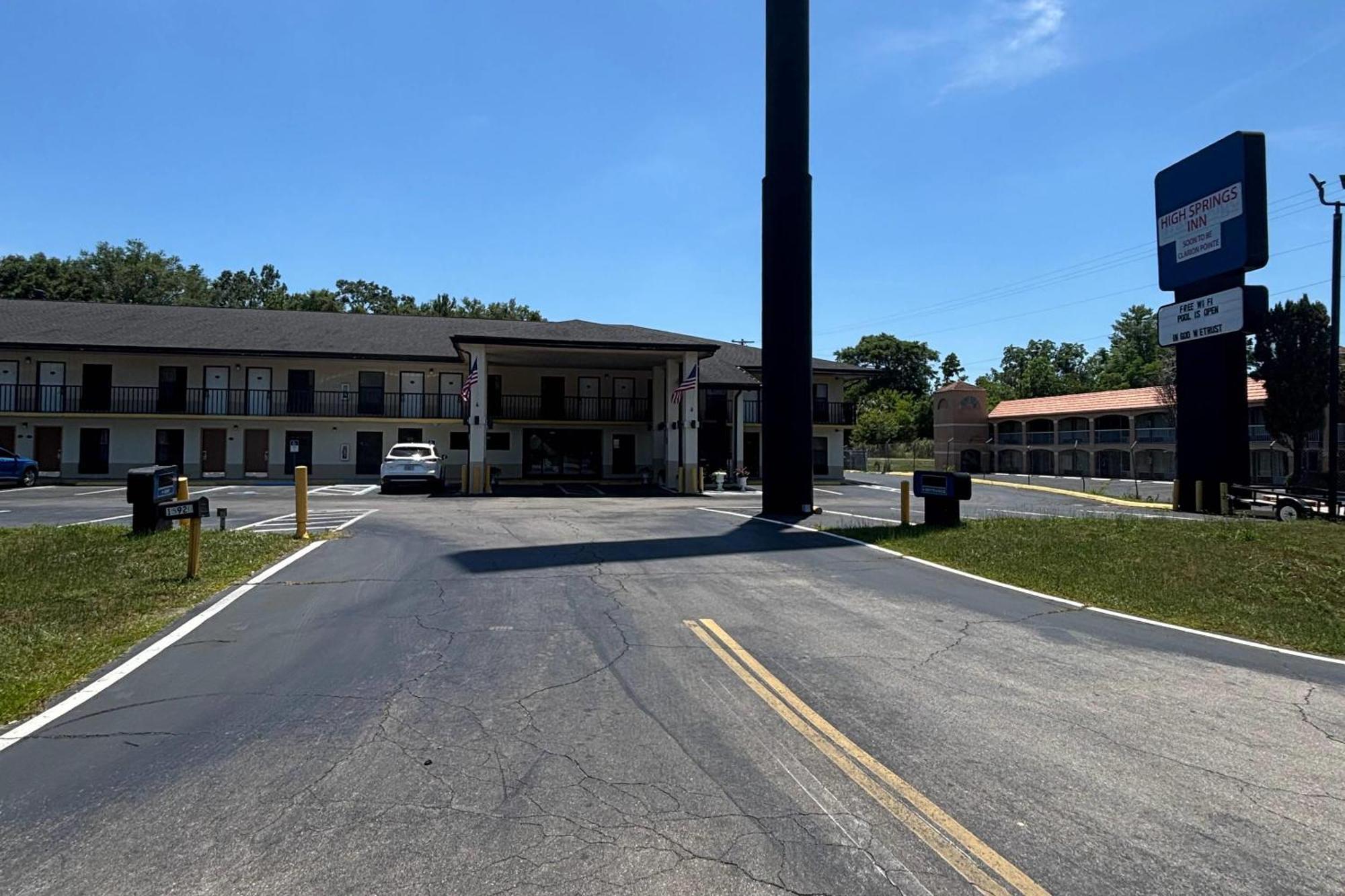 High Springs Inn Soon To Be Clarion Pointe Alachua Exteriör bild