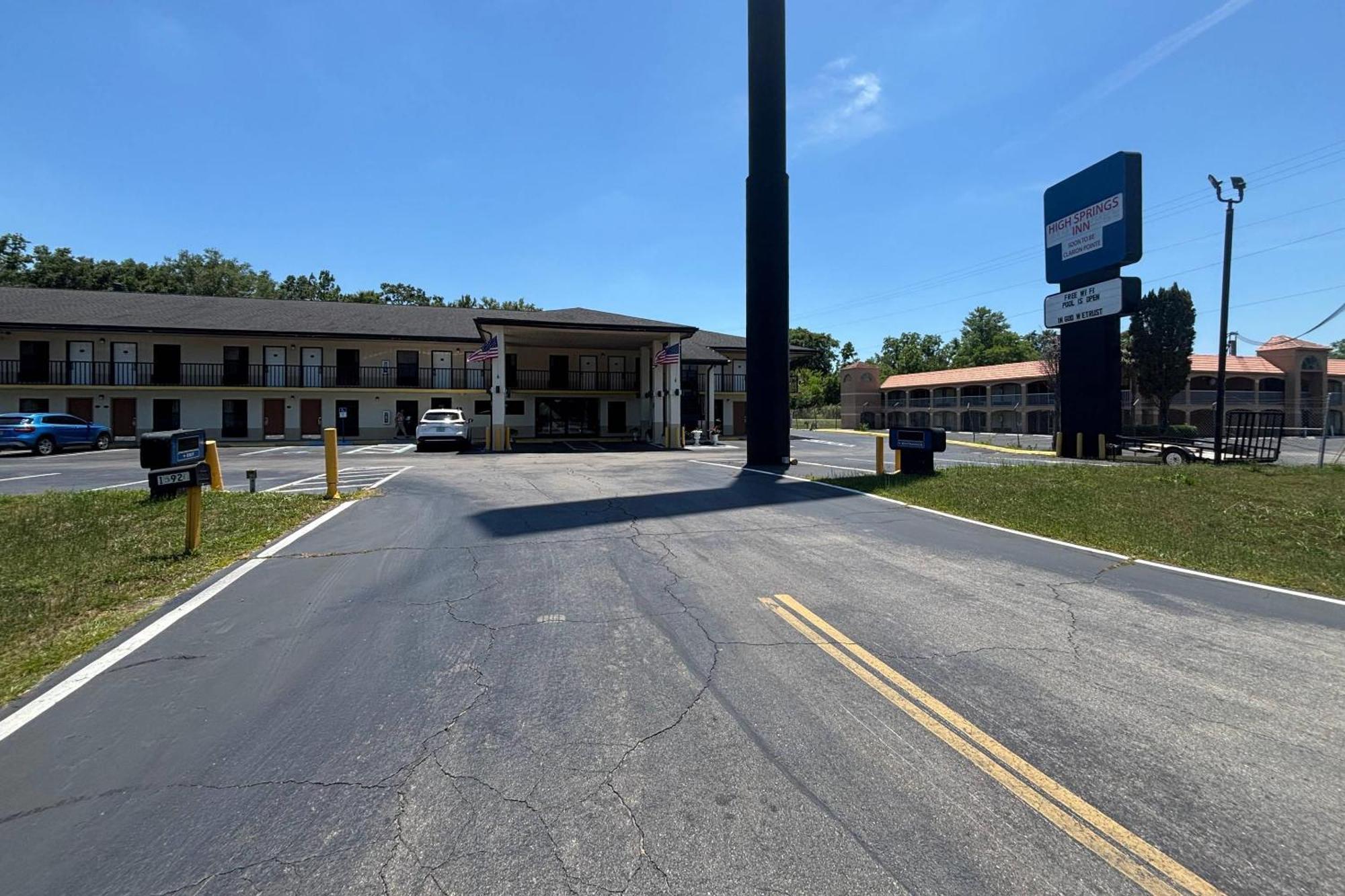 High Springs Inn Soon To Be Clarion Pointe Alachua Exteriör bild